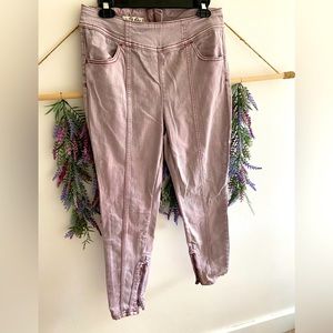 Free People curvy pinkish purple straight leg jeans sz. 30 punk
